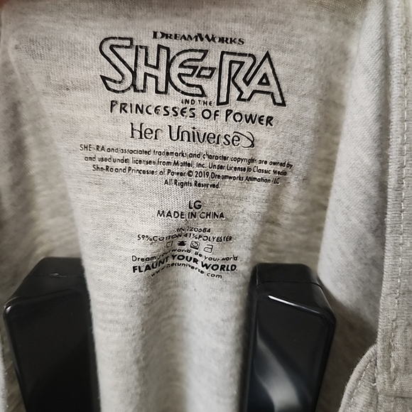 She-Ra Princess of Power Gray Cutout Tshirt Size Large - Picture 5 of 7